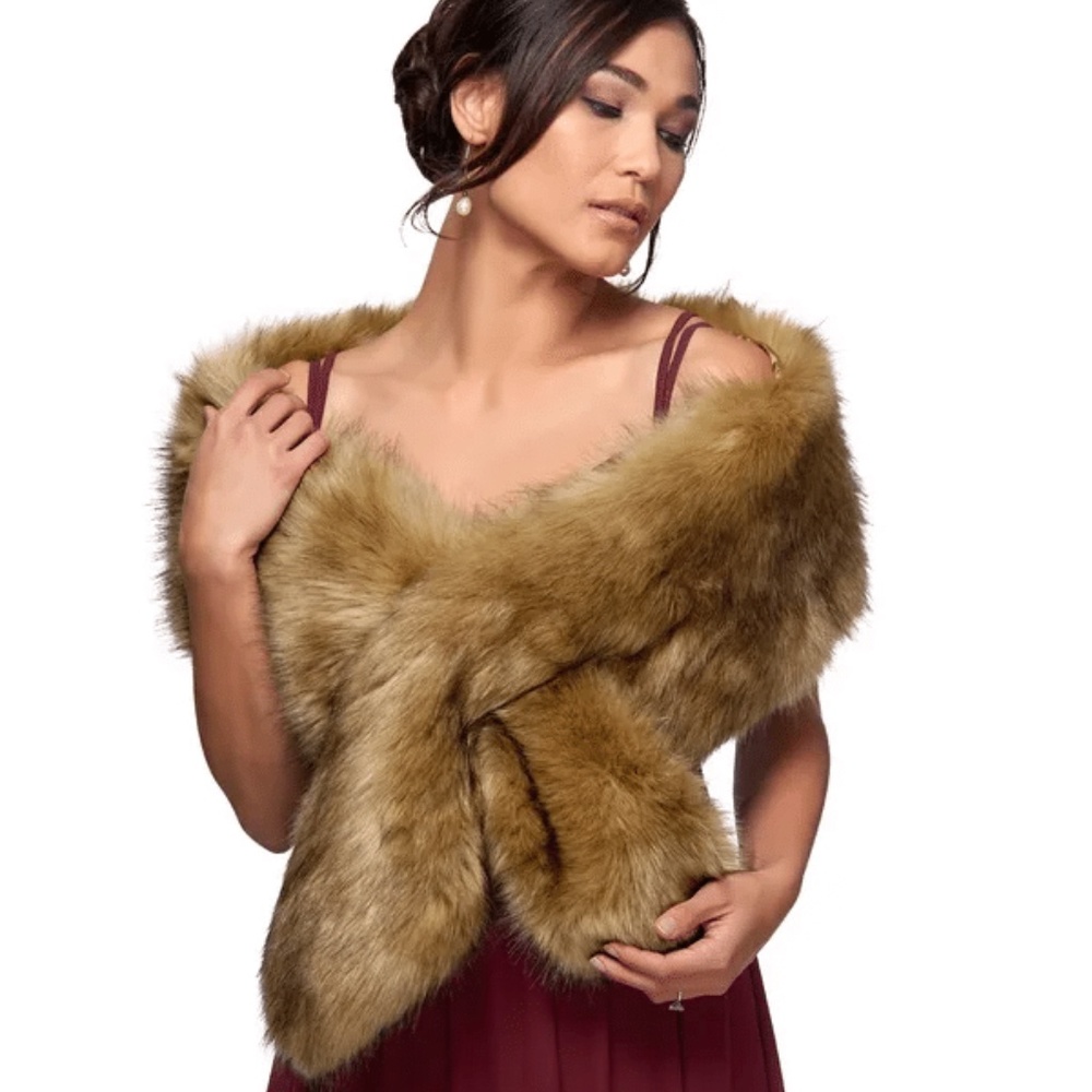 Faux Fur Pull-Through Brown Stole
